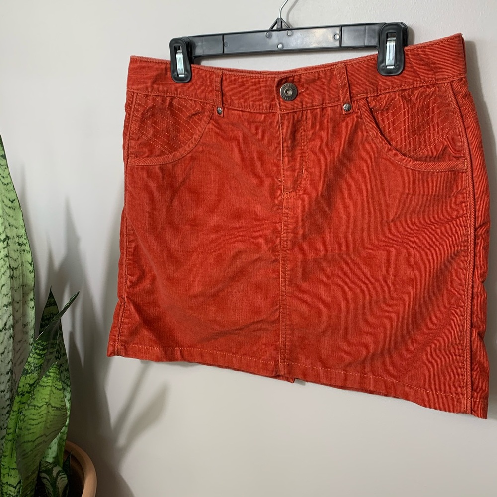 Athleta Orange Corduroy Mini Skirt. Size 8 with internal drawstring.